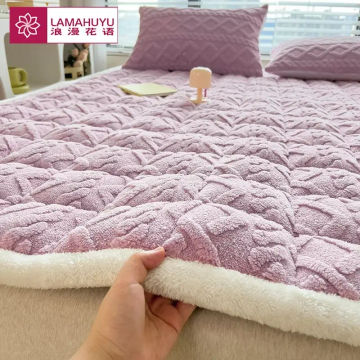 Winter Plush Warm Mattress Toppers Home Textile Thin Tatami Mat Dormitory Single Double Bedspread Fold Bed Sheets Bed Linens