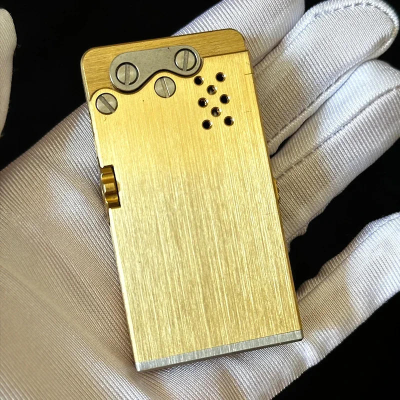 Description Picture 2 of itemHandmade Brass Mechanical Automatic Ignition Kerosene Lighter Creative Titanium Alloy Lighter Men's Collectible Gift