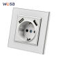 1 Socket and 2 USB