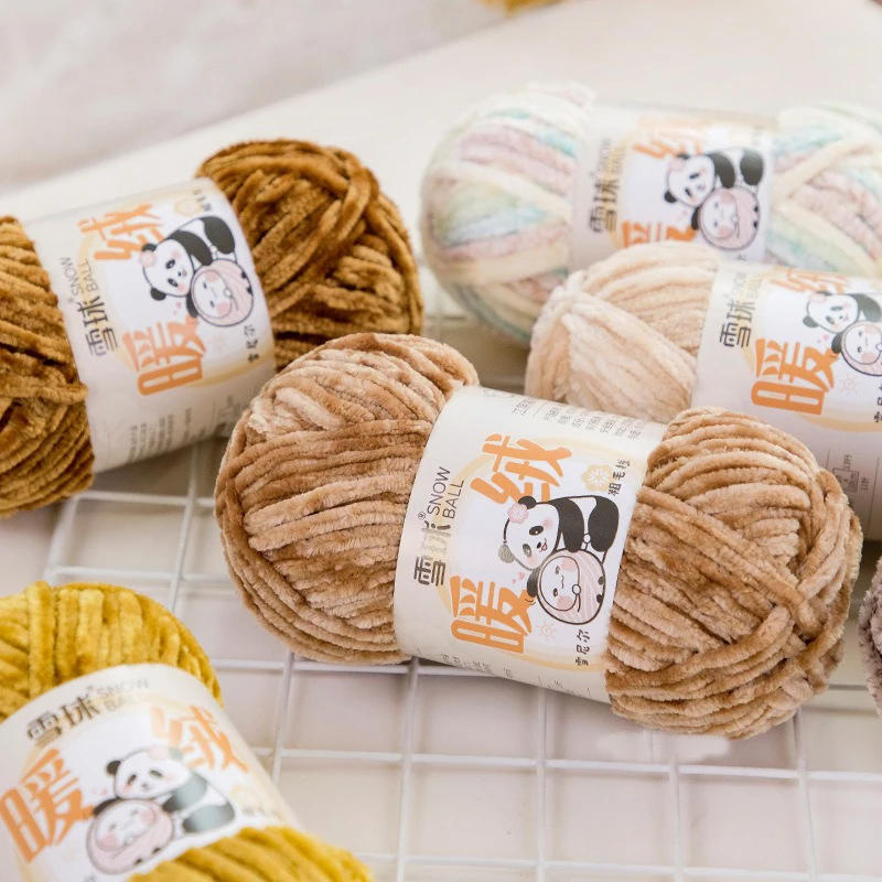 Description Picture 4 of item100g/Roll 80M Chenille Yarn Thick Warm Velvet Yarn for DIY Scarf Sweater Fleece Chenille Handmade Knitting&Crocheting Thread