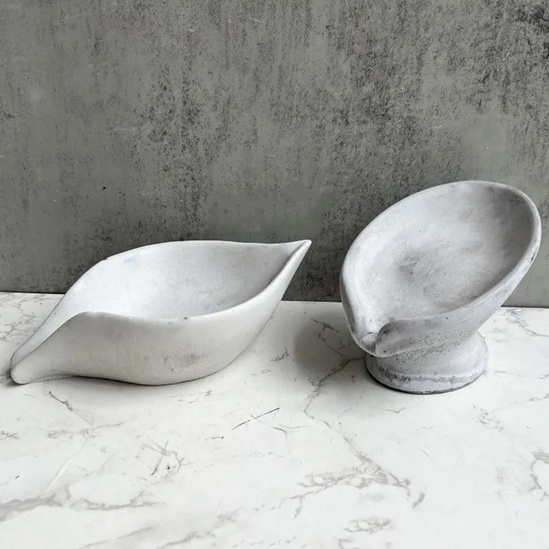 Description Picture 3 of itemHandmade Leaf Draining Soap Box Silicone Mold DIY Bathroom Soap Box Lotus Plaster Resin Concrete Mold Storage Tray Ornament