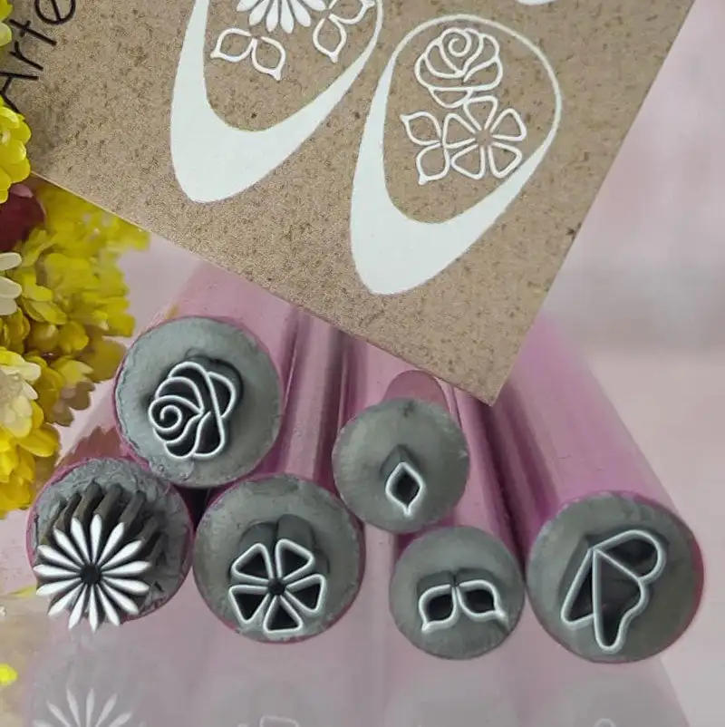 Description Picture 2 of itemNew Nail Art Stamp Pen 6pcs Nail Art Pattern Stippling Seal Pen Diy Nail Doodle With Petal Embellished Seal Pen