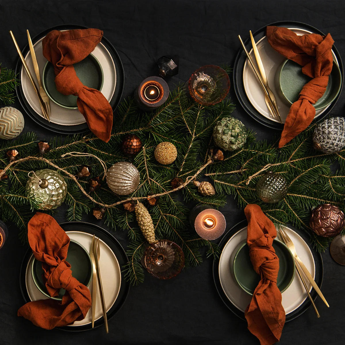 Description Picture 2 of item4PCS 40X40CM Plain Washed Cotton Large Napkin Nordic Table Mat Tabletop Food Coffee Decor Kitchen Cloths House Warming Gift