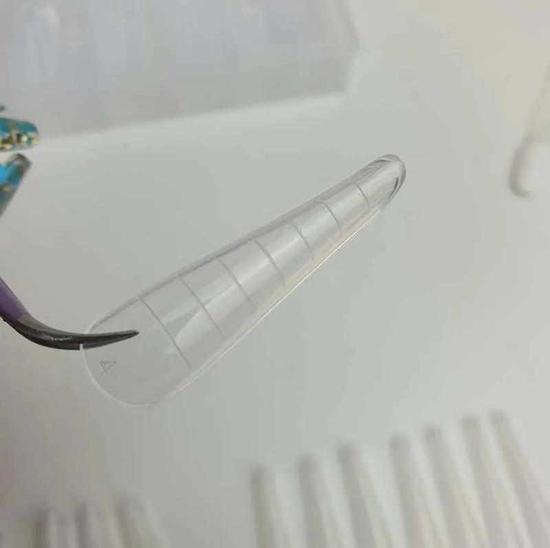 Description Picture 6 of item60Pcs Bag Dual Forms For Extension Russian Nails Art Tips Quick Builder UV Gel Top Forms Mold Acrylic Nails Manicur Tool