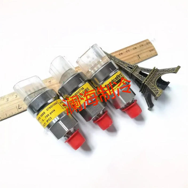 Description Picture 5 of itemNew Trane pressure sensor transmitter TDR00369 TDR00736 AKS1008 060G593505 X13790348100 0-50PSIA