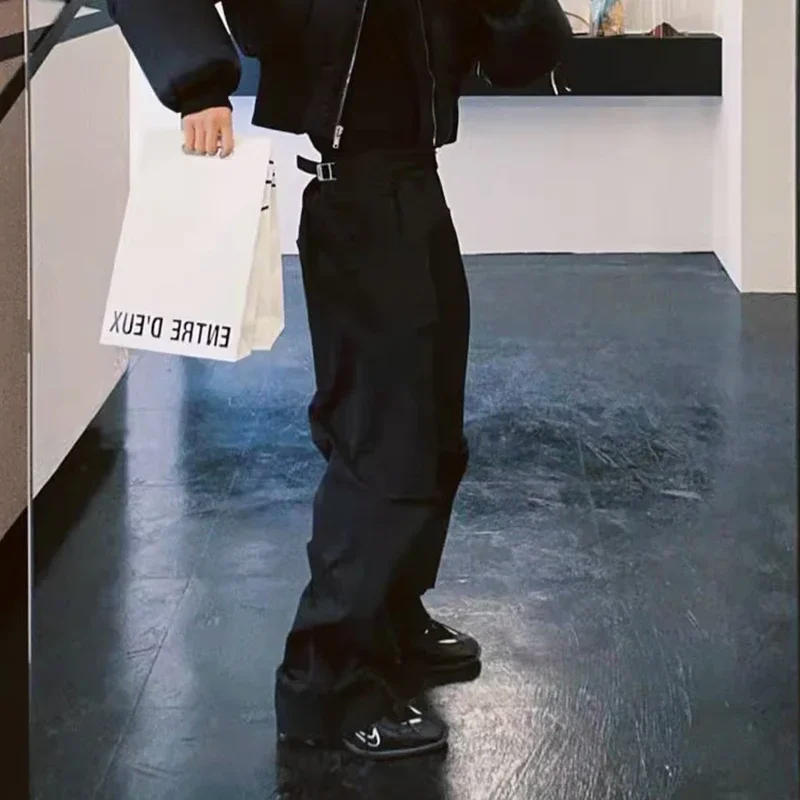 Description Picture 4 of itemStreetwear Wide Leg Black Pleated Cargos Unisex Straight Y2K Baggy Casual Trousers Men's Ruched Loose Oversized Flare Pants