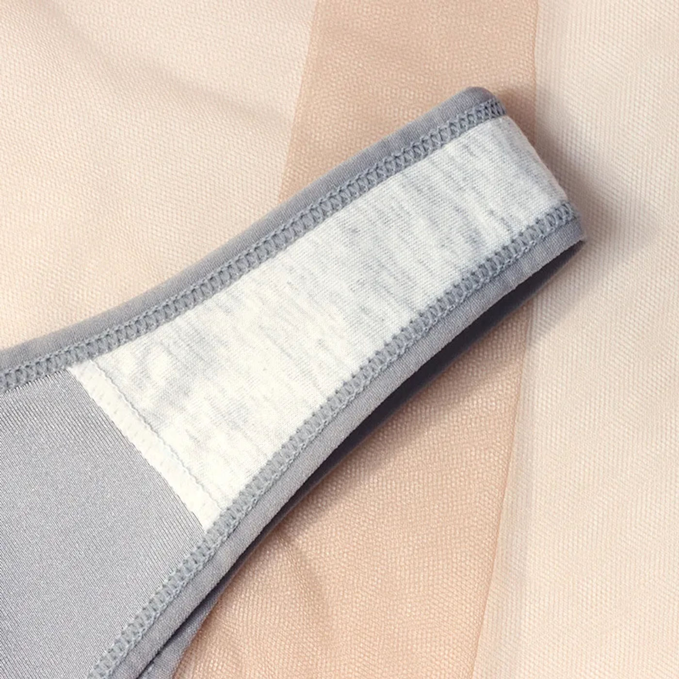 Slide 425df21476c0411ebf774db0f07806a1