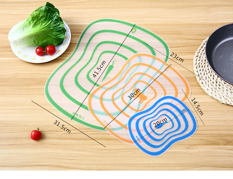 Description Picture 2 of itemKitchen Plastic Transparent Cutting Board Non-slip Vegetable Meat Cutting Board Flexible Chopping Block Kitchen Accessories