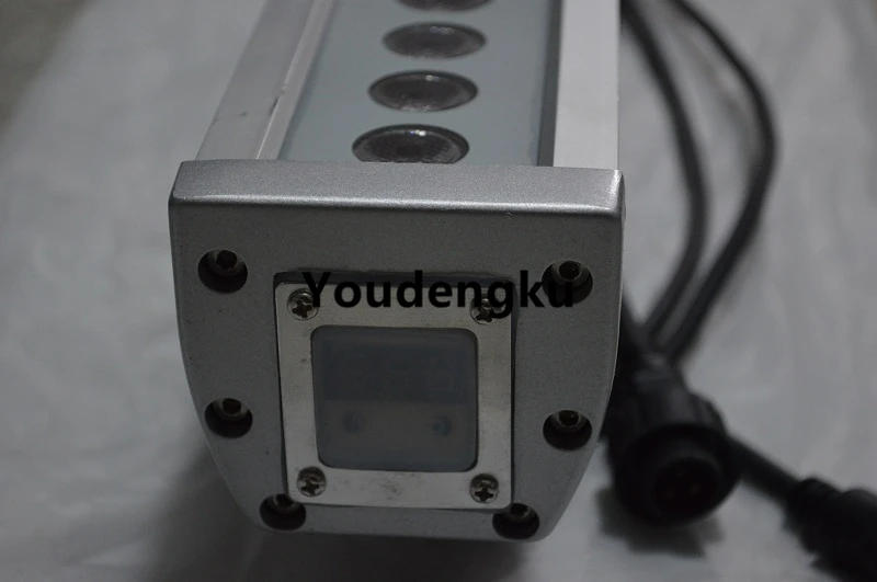 Description Picture 5 of item4 pieces Outdoor led wall washer ip65 dmx 36x3W RGB 3in1 LED wall wash linear bar waterproof lightJ disco