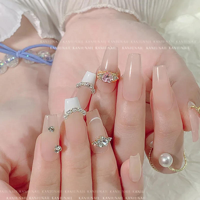 Description Picture 3 of item10pcs 3D Nail Art Alloy Rhinestone Heart Ring Diamond Glass Charms Luxury Zircon Aurora Stone Ring Shape For Manicure Jewelry ##