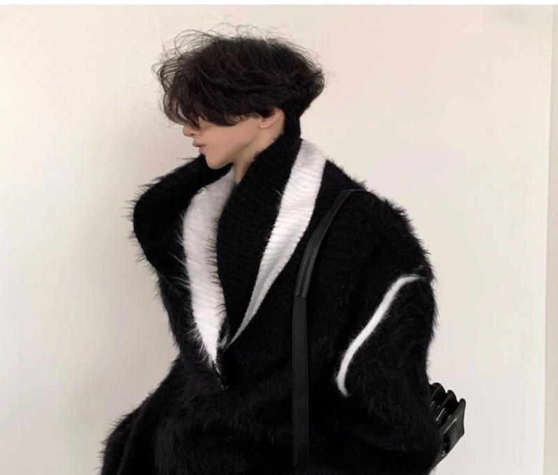 Description Picture 2 of itemVintage Plush Jumper For Men Winter V-neck Design Oversized Knit Sweater Trend Mens Clothing Couple Solid Sueteres Para Hombre