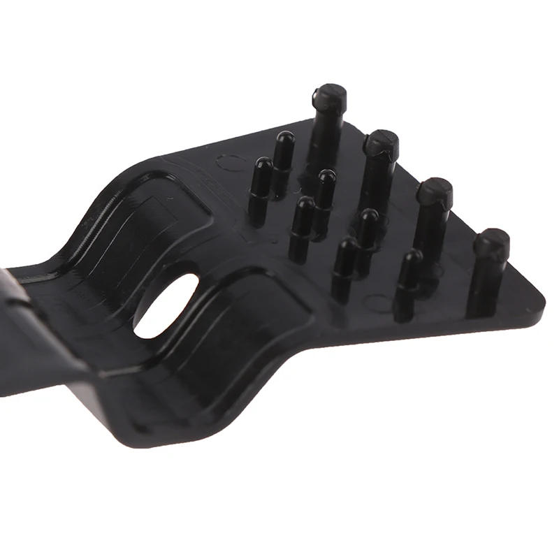 Description Picture 6 of item5-100Pcs Black Sun Shade Net Clips Butterfly Type Greenhouse Film Clips Holder Fasten Hang Expand Shade Cloth Clips Garden Tools