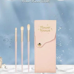 Flower Knows Swan Ballet Strawberry Rococo Blush Spot Brush Wool Fluffy Makeup Brush Conditioning Makeup Tool Flowers Know