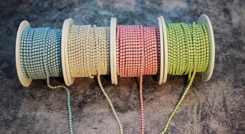 Description Picture 4 of itemCrystal-Castle 10 Yard Rhinestones Trim Stone Cup Chain Gold Diamond Strass Decorative Applique Crystal Trimmings For Dresses