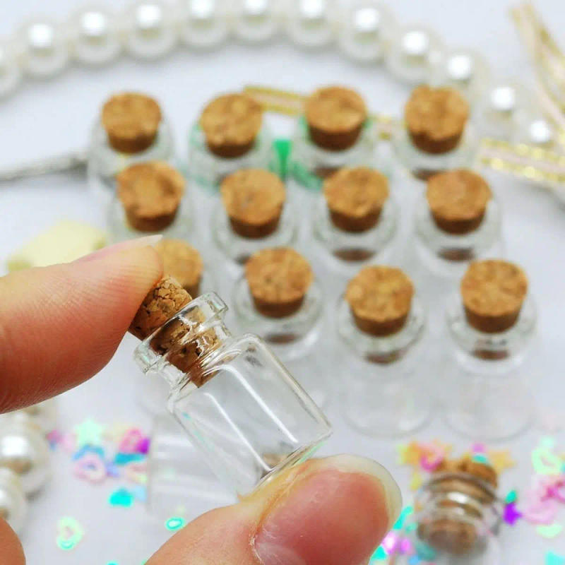 Description Picture 3 of itemMini Clear Glass Bottles with Cork Stopper Empty Message Bottles Spice Bottle DIY Wishing Drifting Bottle Party Decor Favors