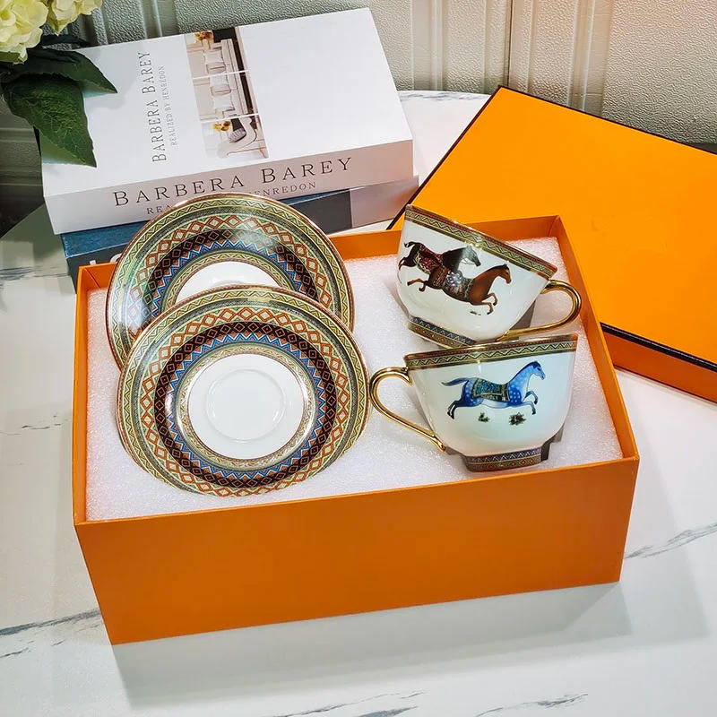 Description Picture 4 of itemCreative Retro Coffe Cups Set Ceramic Mug Porcelain Teaware Luxury Gift Bone China Wedding Decoration Drinkware Tea Cup Set