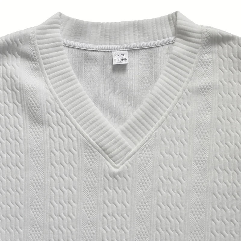 Description Picture 4 of itemAutumn/Winter New European and American Men's Jacquard Loose Knitted Solid Color Casual V-neck Long Sleeved Knitted Shirt