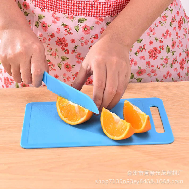 Description Picture 5 of itemSawtooth Cutter Plastic Fruit Knife Safe Kitchen Knife Kids Chef For Bread Lettuce Toddler Cooking Knives Children Paring Knives