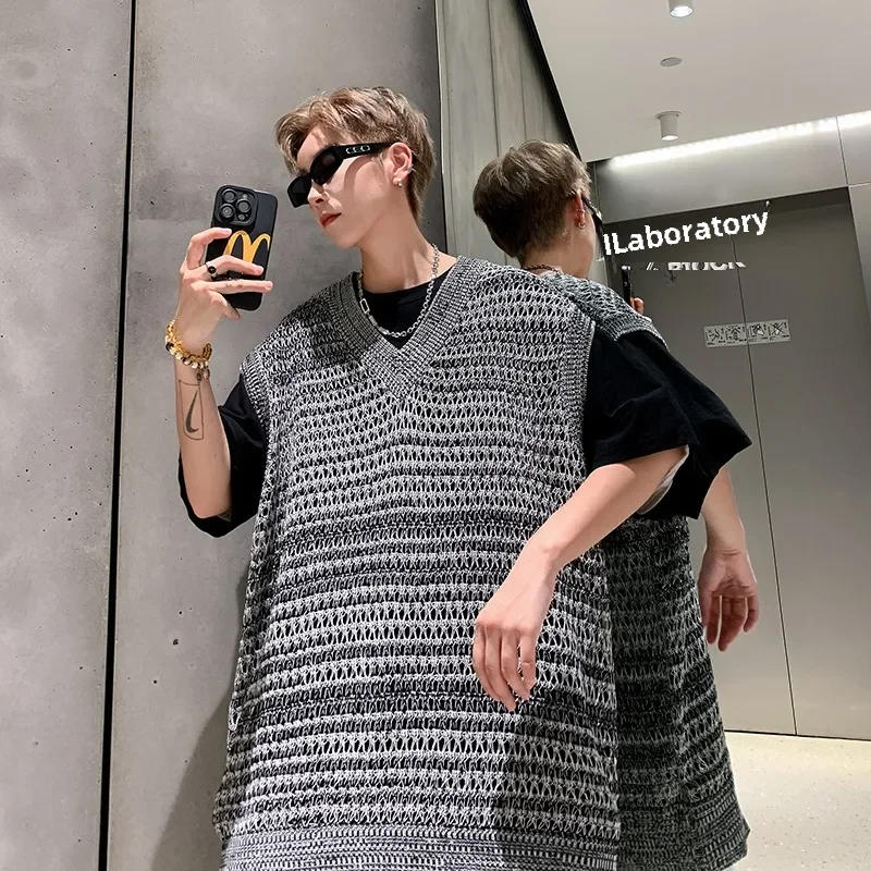 Description Picture 6 of item2023 American Style Vintage Gradient Color Blocking V-neck Knit Vest Summer Hollow Out Vest Loose Fit Sleeveless Top Trendy