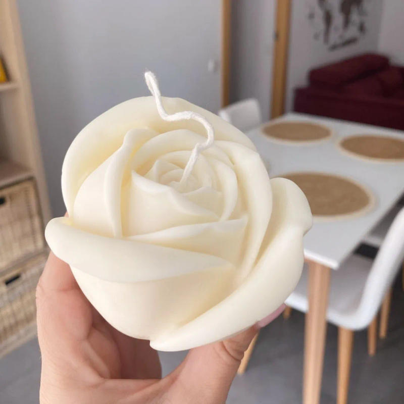 Description Picture 3 of item3D Large rose candle silicone mold Valentine's Day rose cake chocolate silicone mold home decoration resin plaster mold