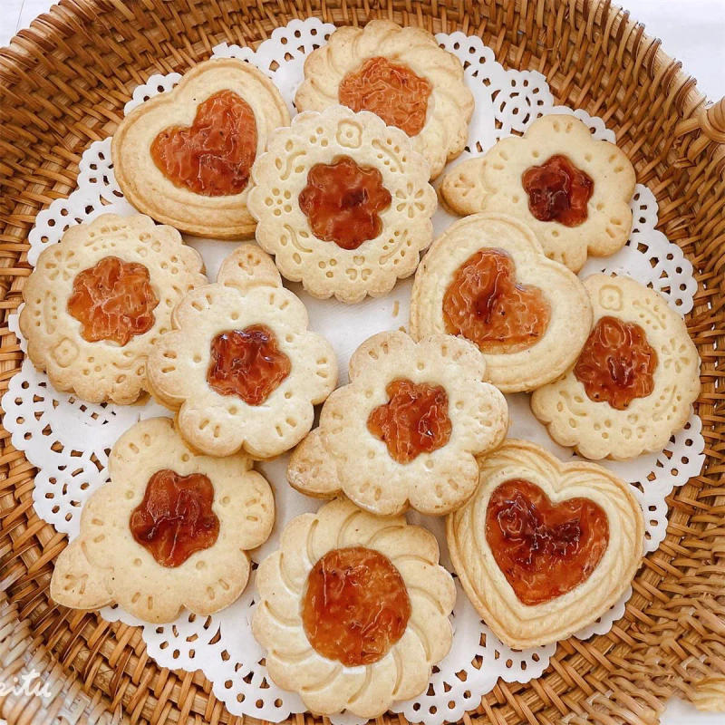 Description Picture 4 of itemNew Jam Sandwich Flowers Cookie Cutter 3D Christmas Biscuit Mould Pressable Fondant Stamp New Year Cake Decor Baking Supplies