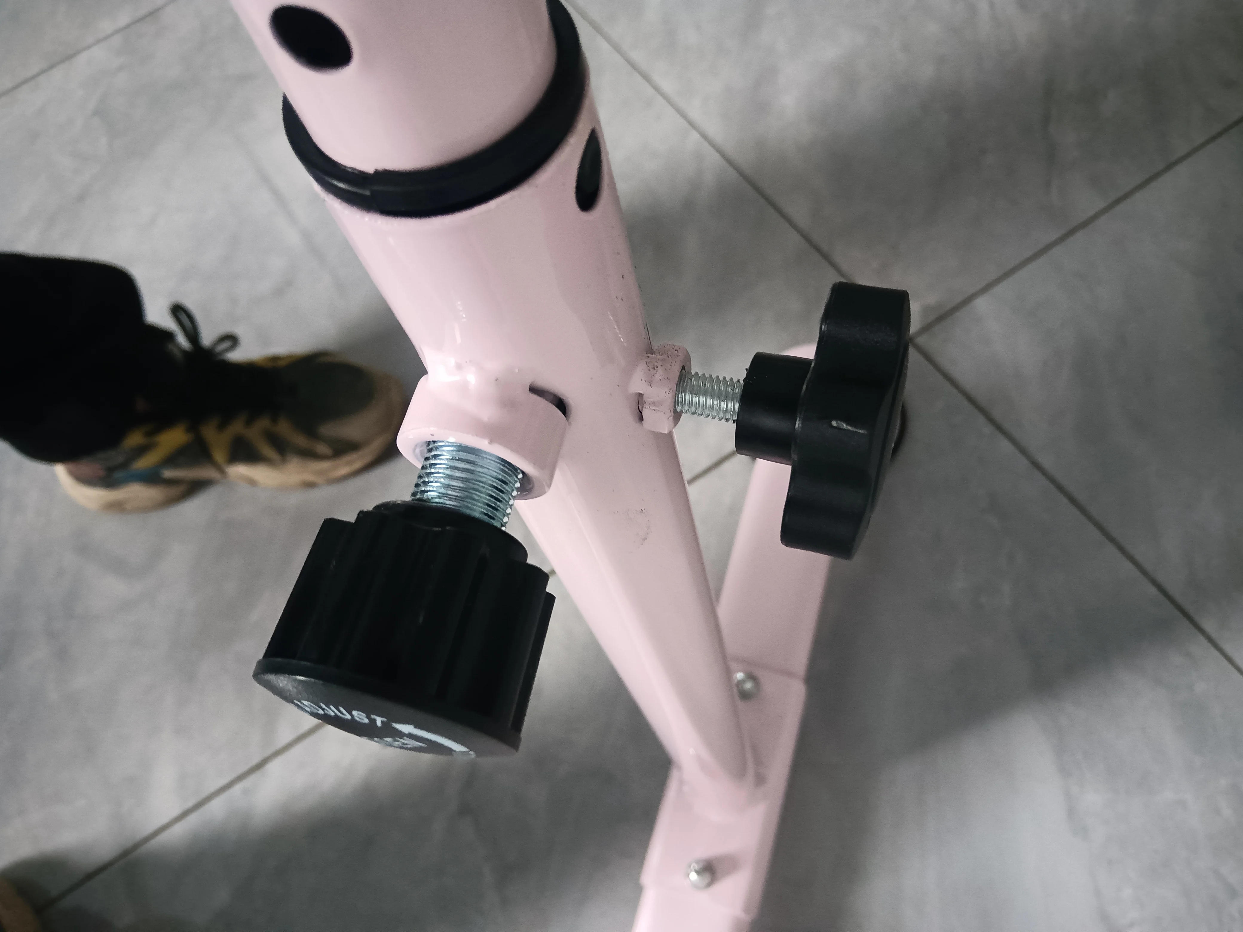 Description Picture 6 of itemFloor Mounted Ballet Barre Pole Horizontal Support Bar Artistic Gymnastics Gym Dance Pole Studio Training Exercise Room