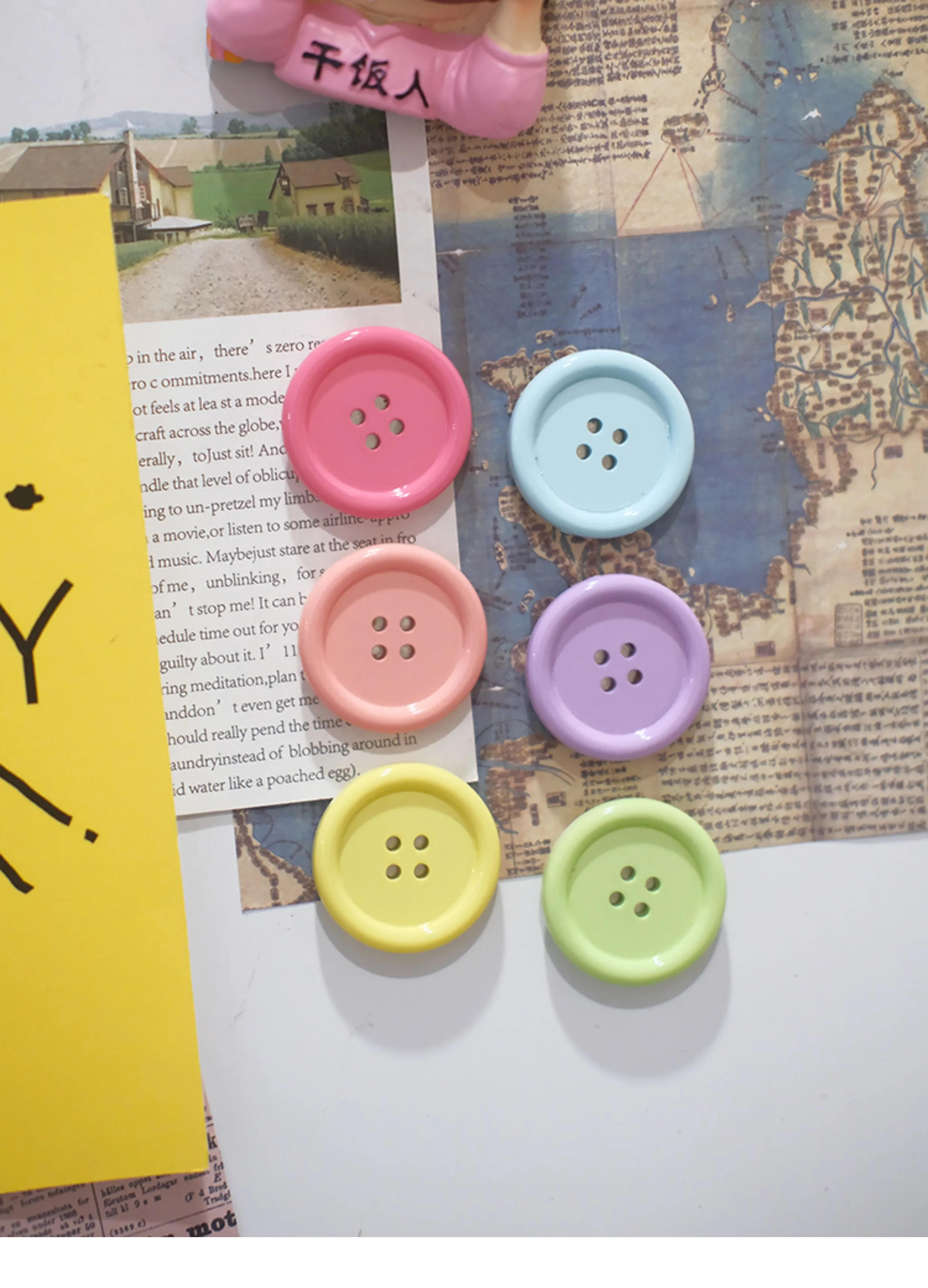 Description Picture 6 of itemCandy Colored Buttons Fridge Magnet Photo Message Board Magnetic Home Decoration