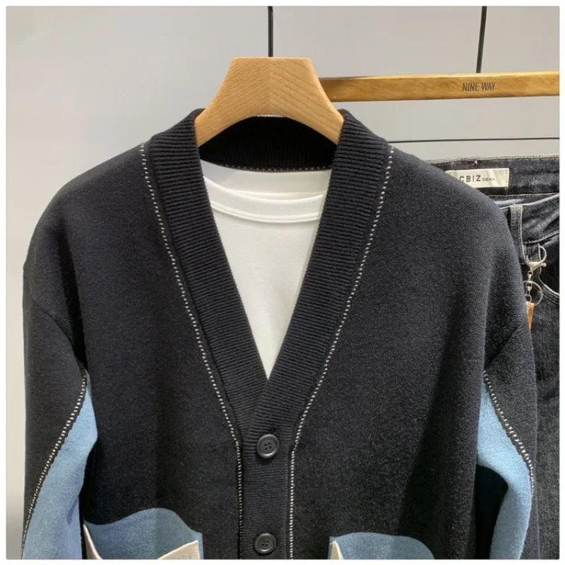 Description Picture 5 of itemAutumn Winter New Contrasting Color V-neck Thickened Cardigan Trendy Fashion Loose Handsome Sweater Jacket Casual Top Freshing