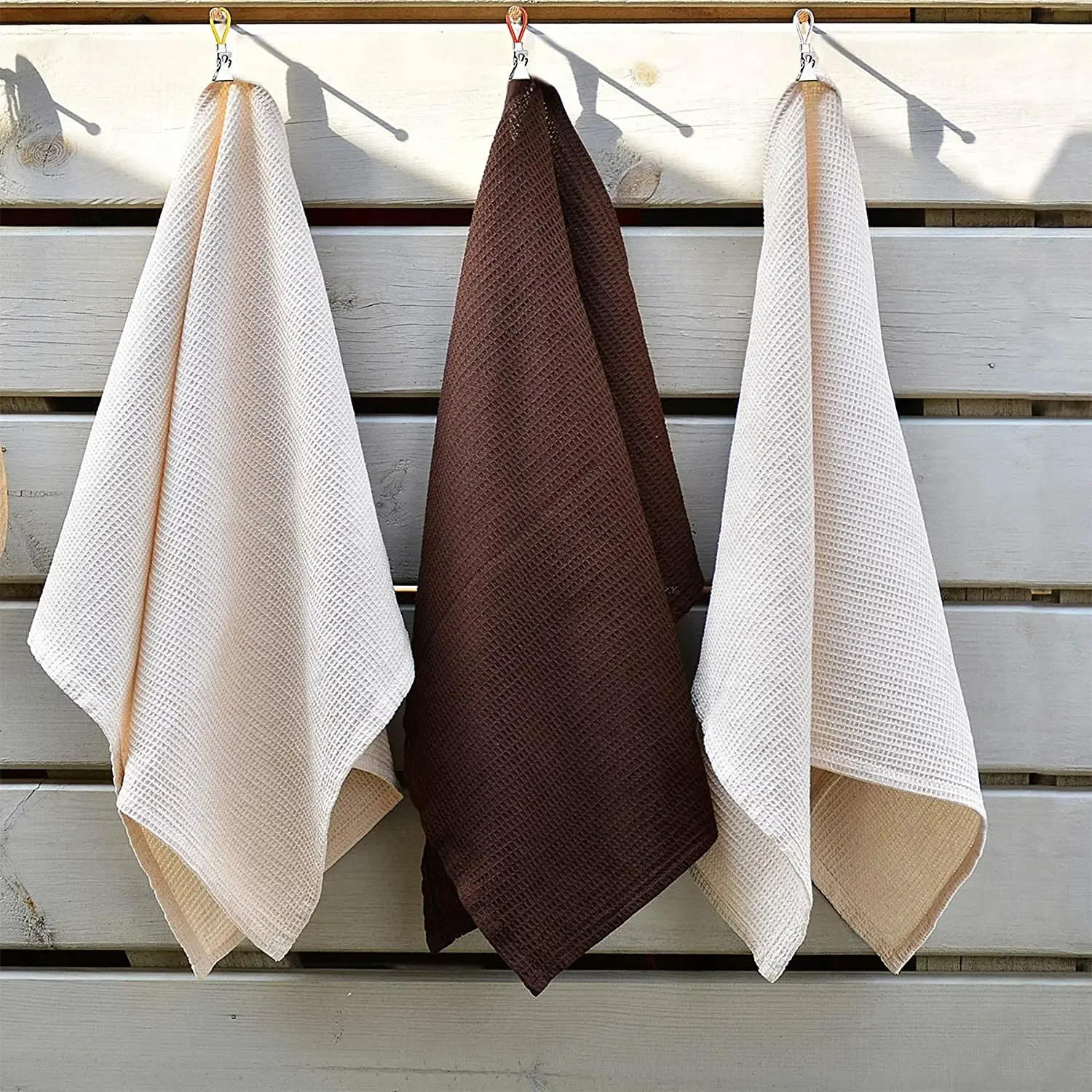 Description Picture 6 of item5/10Pcs Towel Hanging Clips Metal Clip On Hooks Loops Hand Towel Hangers Hanging Clothes Pegs Kitchen Bathroom Organizer