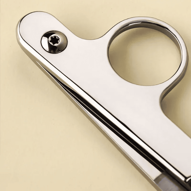 Description Picture 6 of itemStainless Steel Shears Yarn Cutterwith Cover Sewing Scissors for Fabric Thread Cutting Embroidery  Ceramic Scissors  Hand Tools