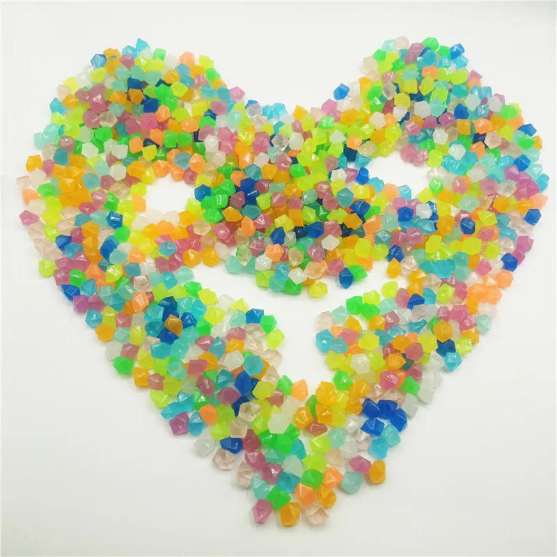 Description Picture 5 of item50/100/200Pcs Garden Decoration Pebbles Luminous Stone Glow In Dark Decorative Pebbles Outdoor Fish Tank Aquarium Decoration