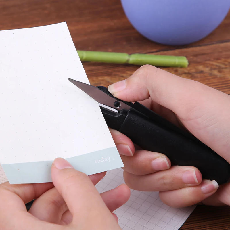 Description Picture 6 of item1Pc Plastic Yarn Shears Cutting Sewing Scissors Thread Embroidery Cross-stitch Cutter Cutter U Shape Scissor DIY Supplies Tool