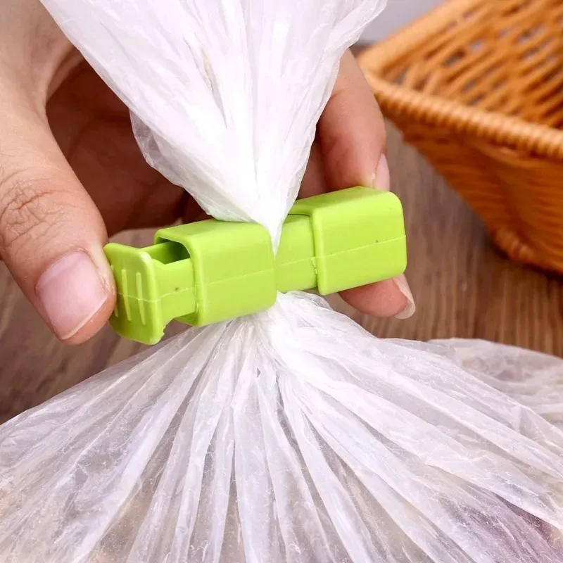 Description Picture 4 of item1/12Pcs Food Sealing Clips Bread Storage Bag Clips For Snack Wrap Bags Spring Clamp Reusable Kitchen Organization Sealing Clamp
