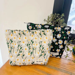 1PC Literary Makeup Bag Portable Large Capacity Skincare Product Storage Bag