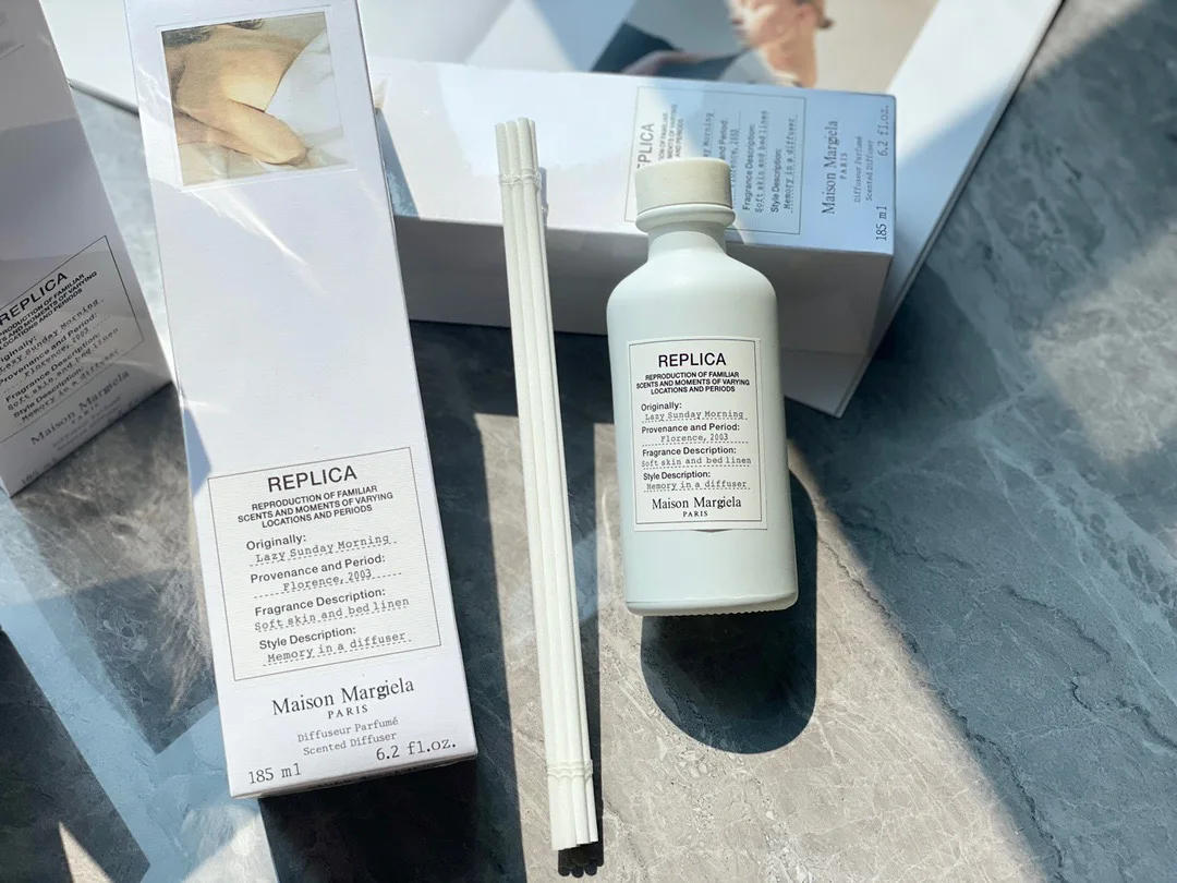 Description Picture 5 of itemChristmas Present Reed Fragrance Diffuser Lazy Sunday Morning Essential Aromatherapy Refill Rattan Sticks Diffuser Home Decor