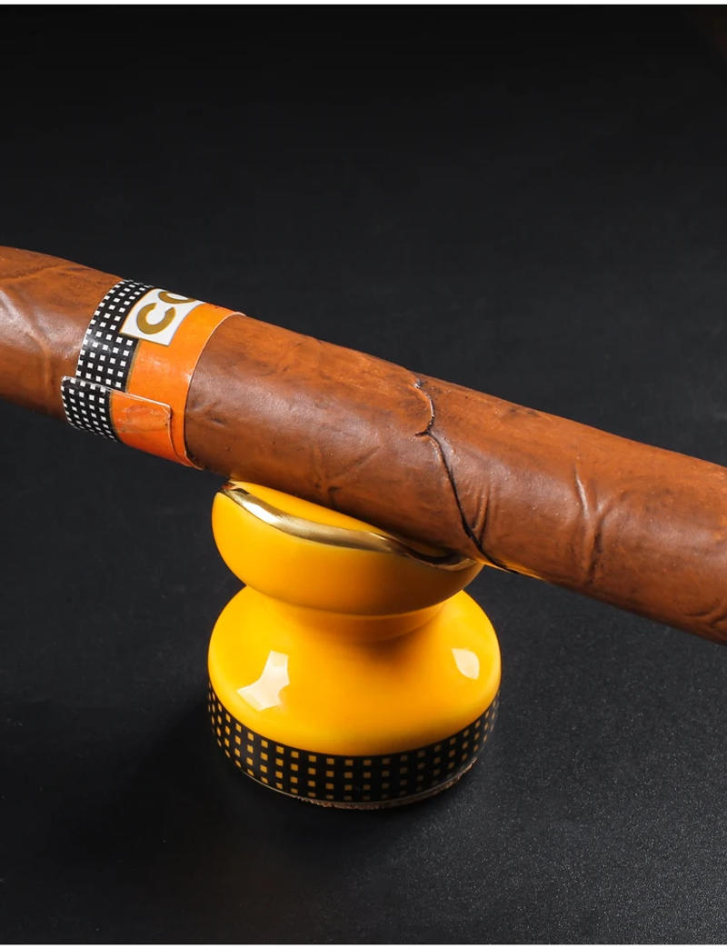 Description Picture 4 of itemCeramic Cigar Stand Rack Travel Cigar Ashtray Holder Pocket Mini Cigarette Cigar Rack Ashtray Holder Smoking Accessories