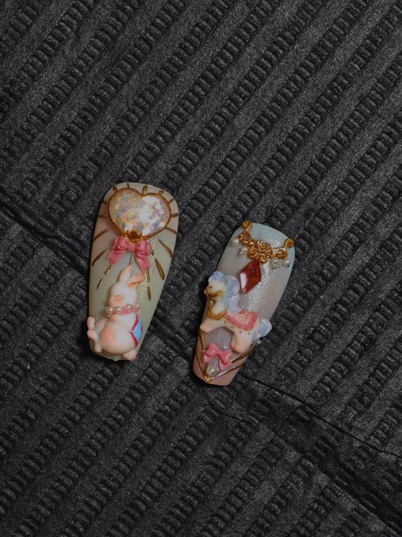 Description Picture 6 of item1Pc Castle Carousel Bow  3D Acrylic Mold Nail Art Decorations  DIY Design Silicone Decorated  Nail Art Templates Nails  Mold