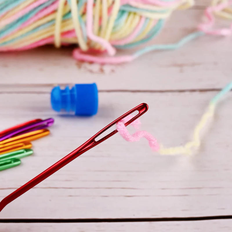 Description Picture 6 of item8Pcs Bent Tip Tapestry Needles Yarn Knitting Weaving Needles Big Eye Curve Bent Needle Knitting Crochet DIY Sewing Accessories