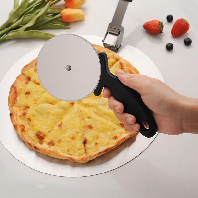 Description Picture 5 of itemStainless Steel Pizza Cutters Pastry Roller Cutter Pizza Knife Cookie Cake Roller Wheel Scissor Bakeware Kitchen Accessories