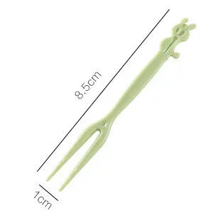 Description Picture 4 of itemMini Children's Animal Farm Fruit Fork Cartoon Snack Cake Fork Bento Accessories Dessert Food Fruit Toothpicks Chopsticks