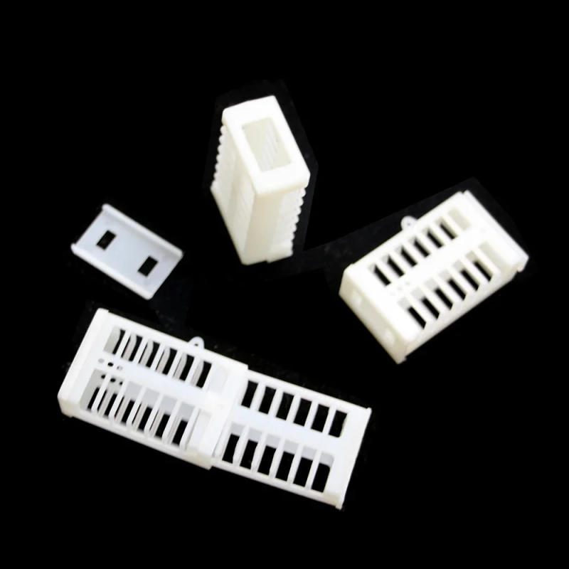 Description Picture 3 of item180PCS Wholesale Bee Farm Rearing Cage Imprison Introduction Virgin Queen Plastic Box Pulling Type Beekeeping Tool Supplies