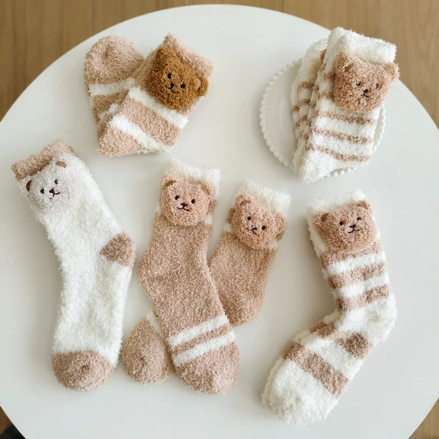 Description Picture 6 of itemCoral Velvet Women's Winter Thickened Plush Warm Comfortable Sleeping Sock Cute Cartoon Lovely Floor Socks Nice Plus Stockings