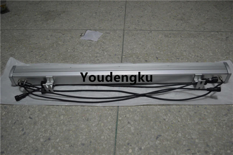 Description Picture 6 of item4 pieces Outdoor led wall washer ip65 dmx 36x3W RGB 3in1 LED wall wash linear bar waterproof lightJ disco