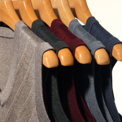 4 colors! 2023 Autumn New Pullover V-Neck Business Leisure Warm Fashion Slim Fit Sleeveless Knitted Vest