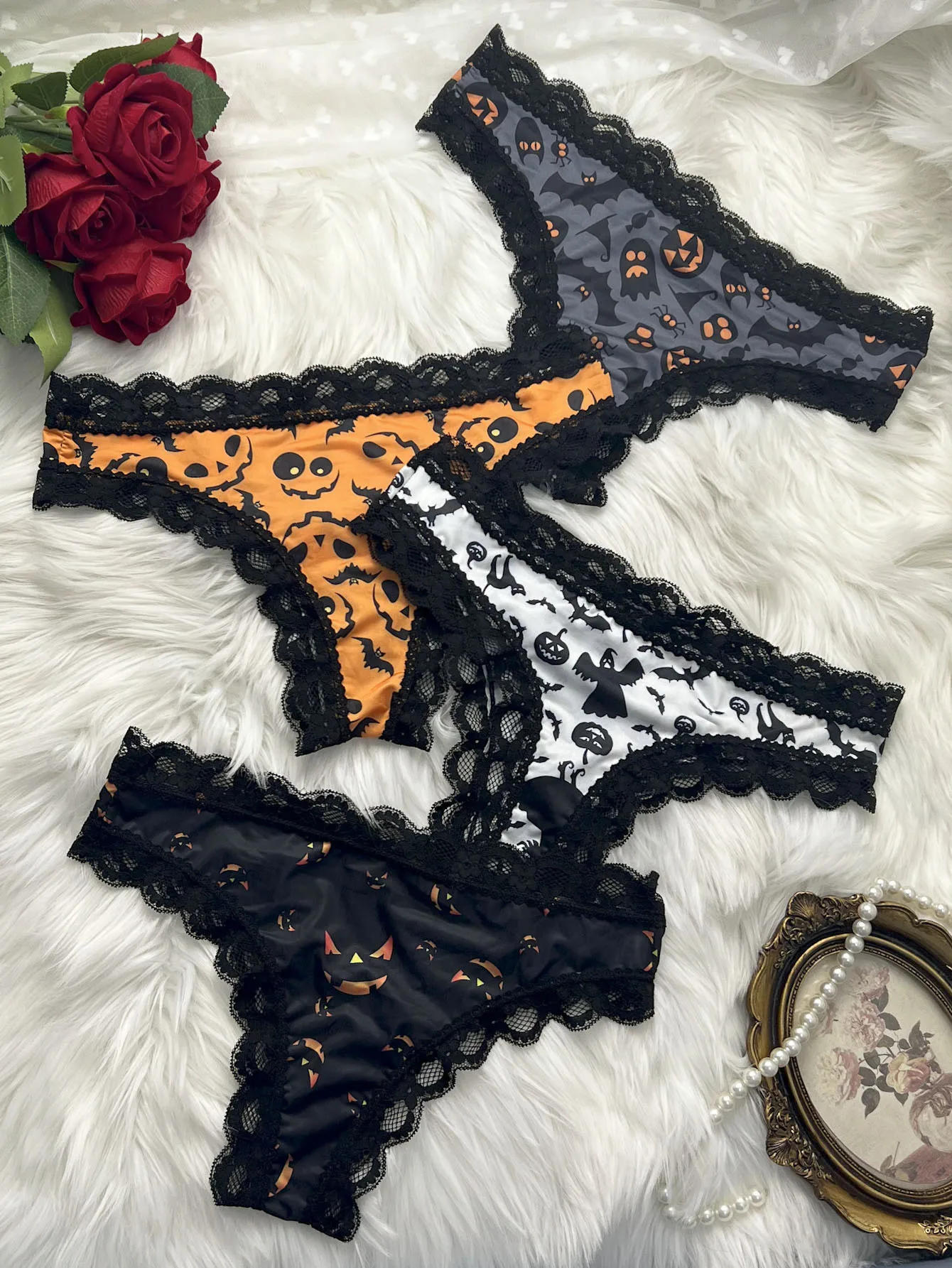 Description Picture 3 of itemGoth Sexy Underwear Lace Patchwork Halloween Print Graffiti Christmas Seamless Ice Silk T Pants Breathable Girls' Thong