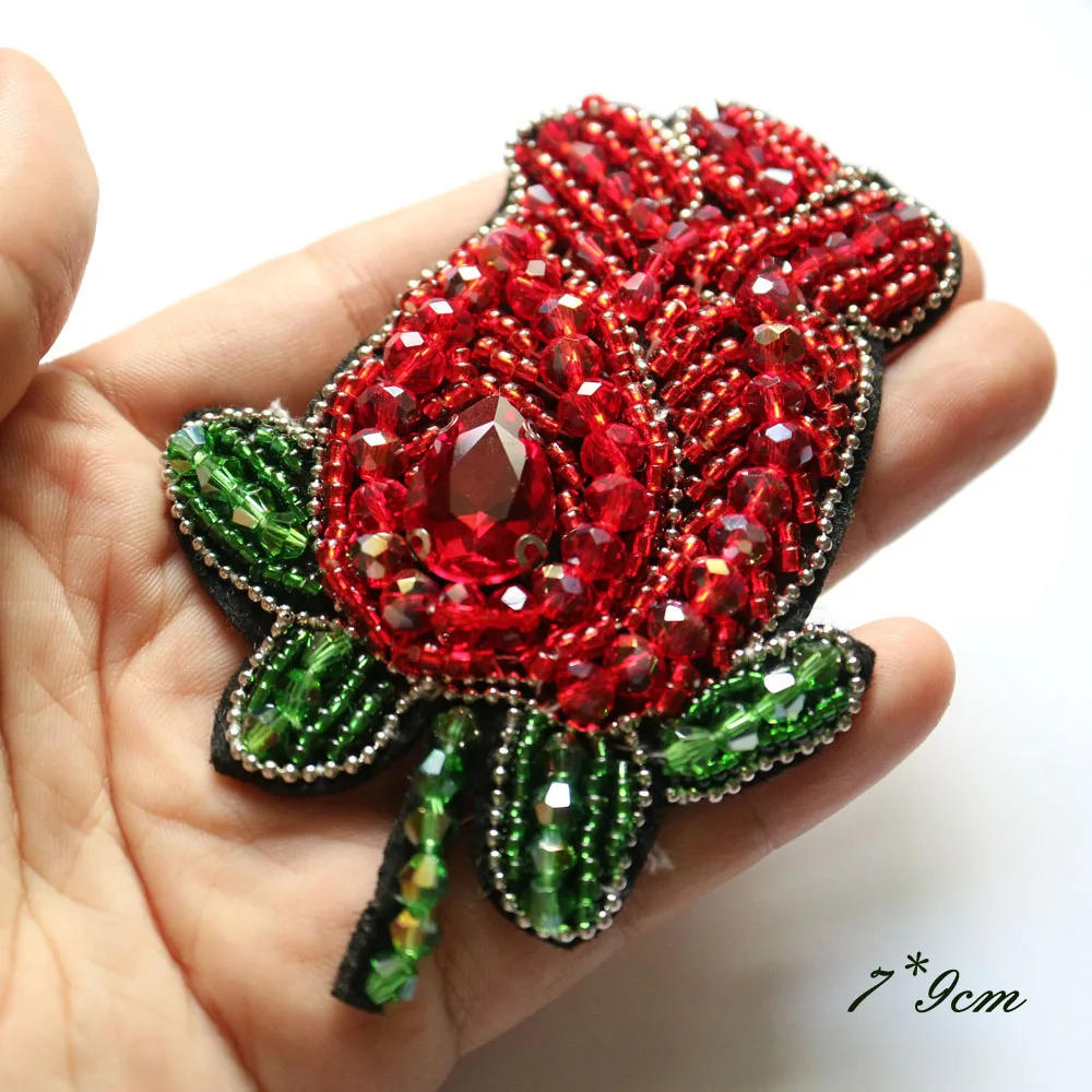 Description Picture 3 of item1pc flower embroidered beaded Patches for Clothing sew on rhinestonen butterfly mouse parche Appliques Decoration Badge parche