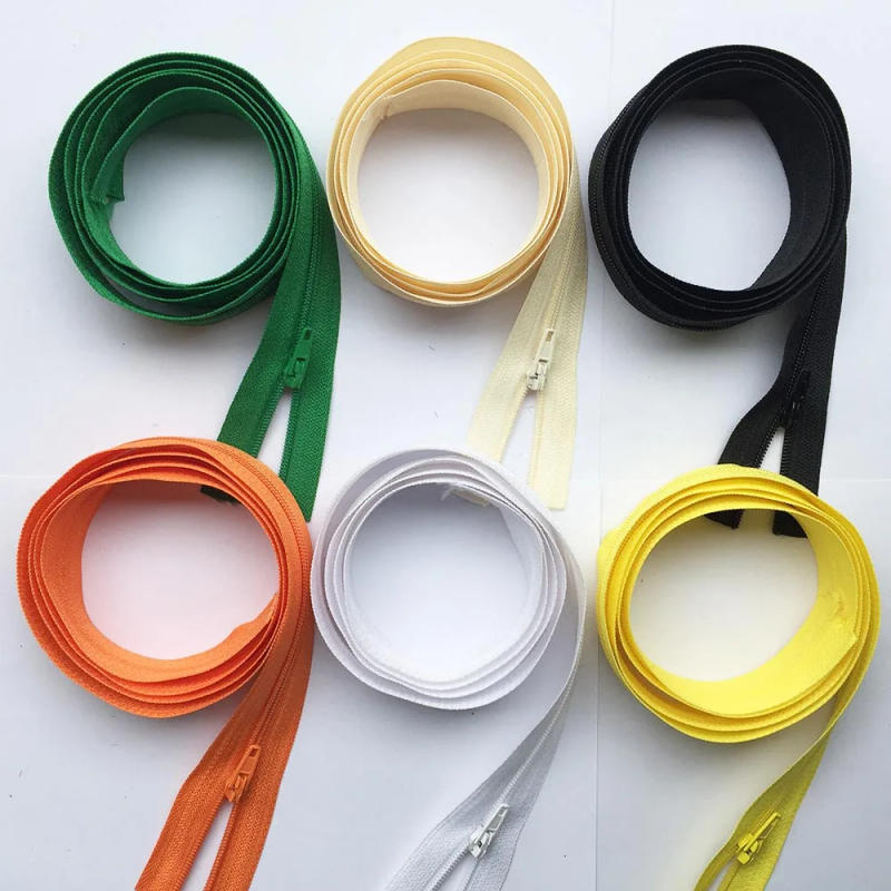 Description Picture 2 of item3-20Meters 3# Long Nylon Zippers Rolls with 6-40 Pieces Auto-lock Zipper Slider For Tailor DIY Garment Bags Sewing Accessories