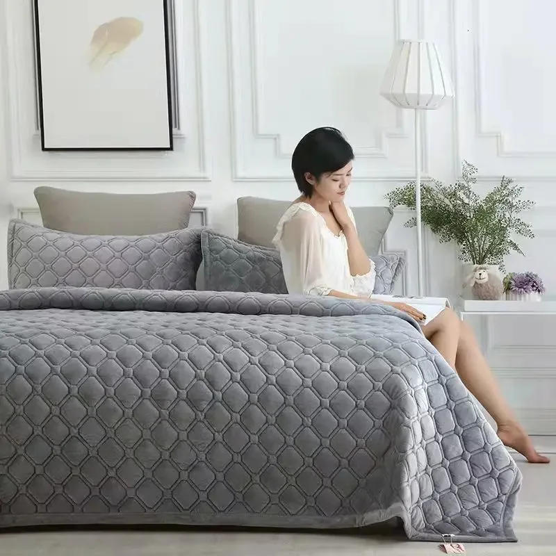 Description Picture 6 of itemSuper Soft Flannel Bedspread Geometric Quilted Bed Linens Bedspreads For Winter Warm Flat Sheet Blanket Cover Coverlet покрывало