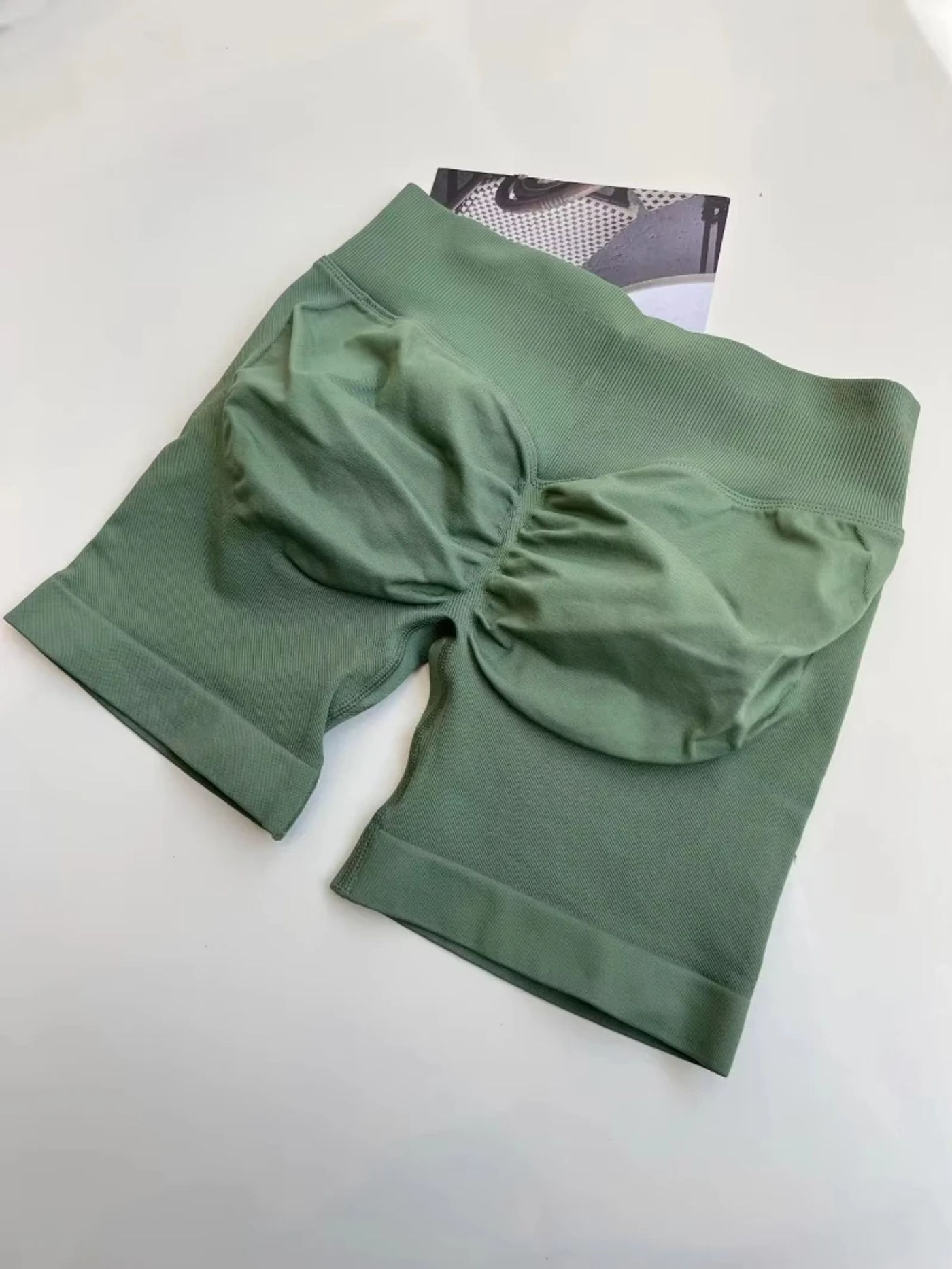 Description Picture 5 of itemYoga Shorts, Cycling Shorts, 2025 Shorts, Seamless Low-rib Belt, Fitness Shorts, Wrinkled Buttocks, Stretching, Running