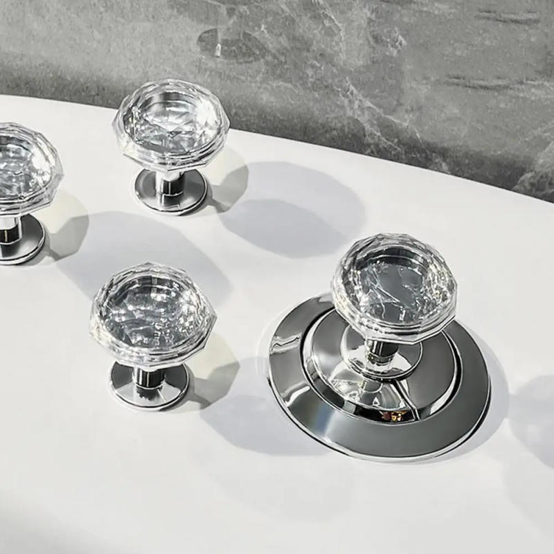 Description Picture 2 of itemToilet Tank Press Button Heart-shaped Rhinestone Water Tank Flusher Button Topper Bathroom Accessories For Nail Protection